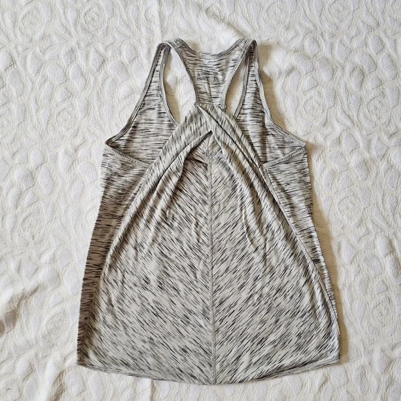 Lululemon Essential Tank Top Grey 6 Small S - Picture 3 of 15